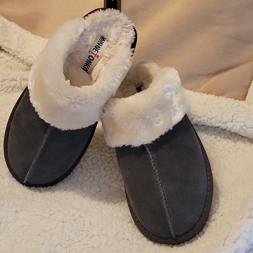 Minnetonka slide slippers